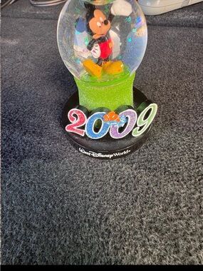 Disney Mickey Mouse 2009 Glitter Snow Globe in Red, Yellow, Black, Green, Blue